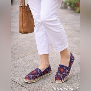New in box Ivanka Trump Rion Flat Espadrilles